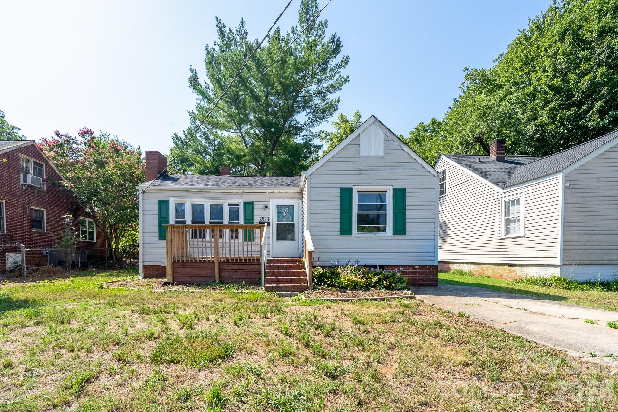 Welcome home to this charming, move-in-ready ranch! This delightful 2-bedroom, 2-bathroom home offers a comfortable, single-level layout perfect for easy living. You’ll love the warm hardwood flooring throughout the family room and bedrooms, complemented by updated vinyl plank flooring in the kitchen. Step outside to your spacious, fenced-in backyard—the perfect setting for summer cookouts, gardening, or relaxing with friends. With a newer heat pump (installed within the last 3 years) and 2024 Roof. 

Layout: 2 bedrooms, 2 full bathrooms, one level/ranch style.

Flooring: Hardwood in family room and bedrooms; vinyl plank in kitchen.

Exterior: Fenced backyard, classic curb appeal, Hand Grail added in 2024.

Mechanicals: Newer heat pump (installed within the last 3 years) and Roofing installed in 2024.

General: Move-in ready, single-family residence.

Home is Vacant and can be showing as your convenince.