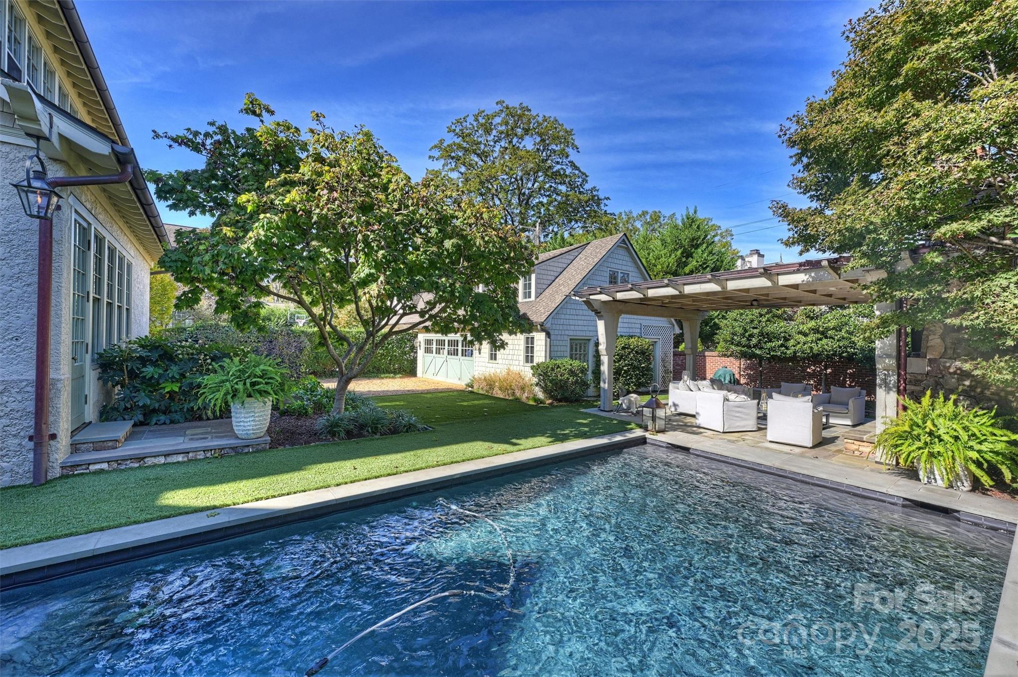 Myers Park - Residential