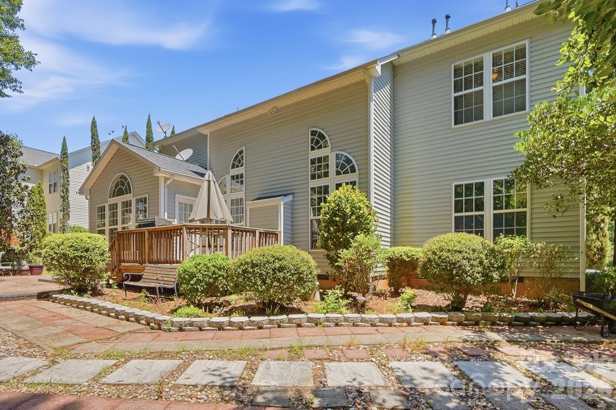 Sutton Place - Residential