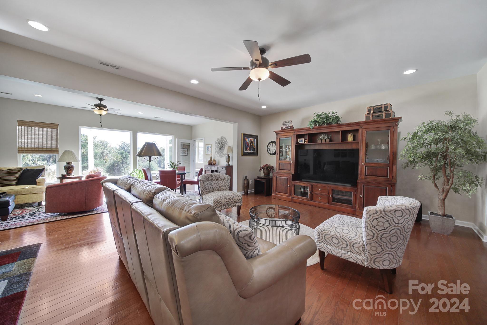 Sun City Carolina Lakes - Residential