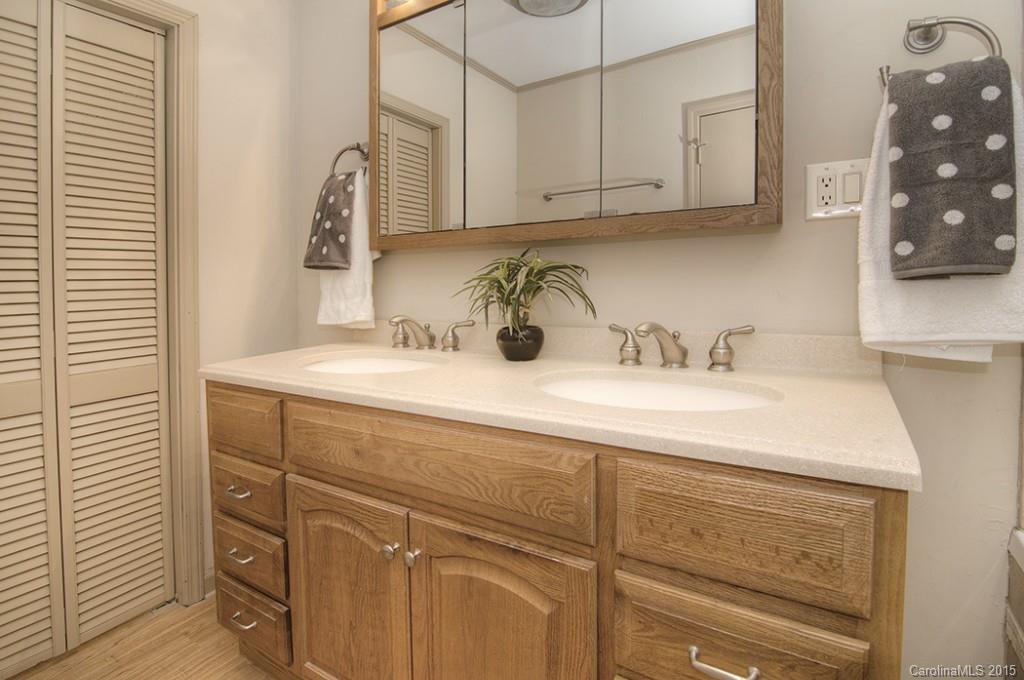 Tega Cay - Residential