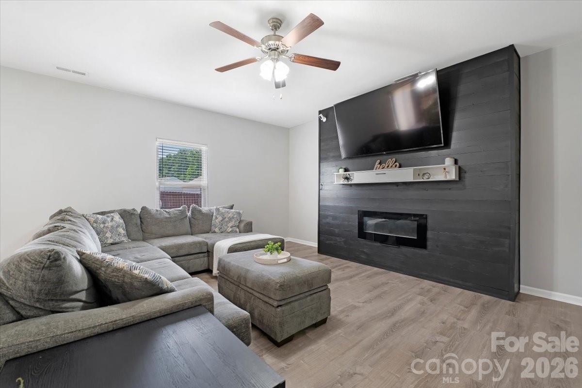 Churchill Pointe - Residential