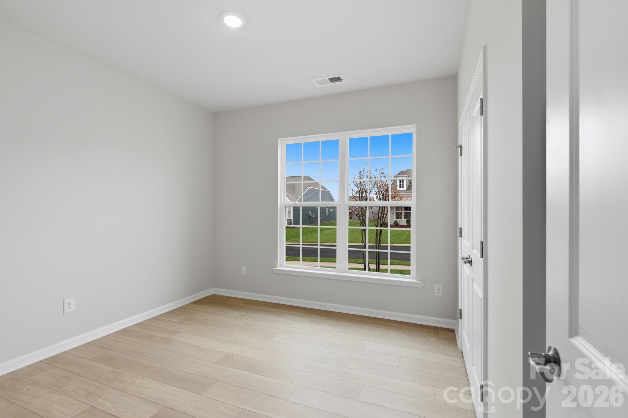 Roselyn - Residential