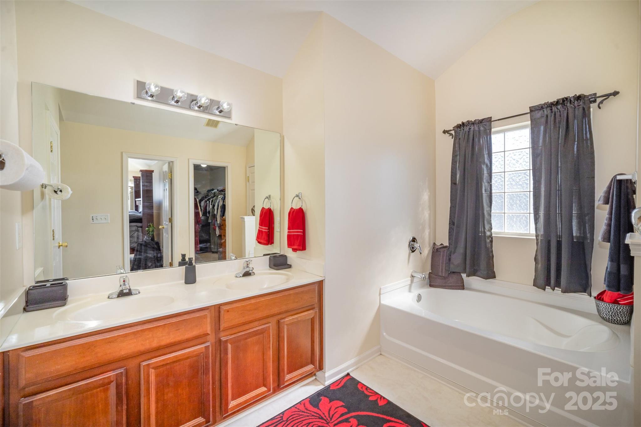 Carnegie Estates - Residential