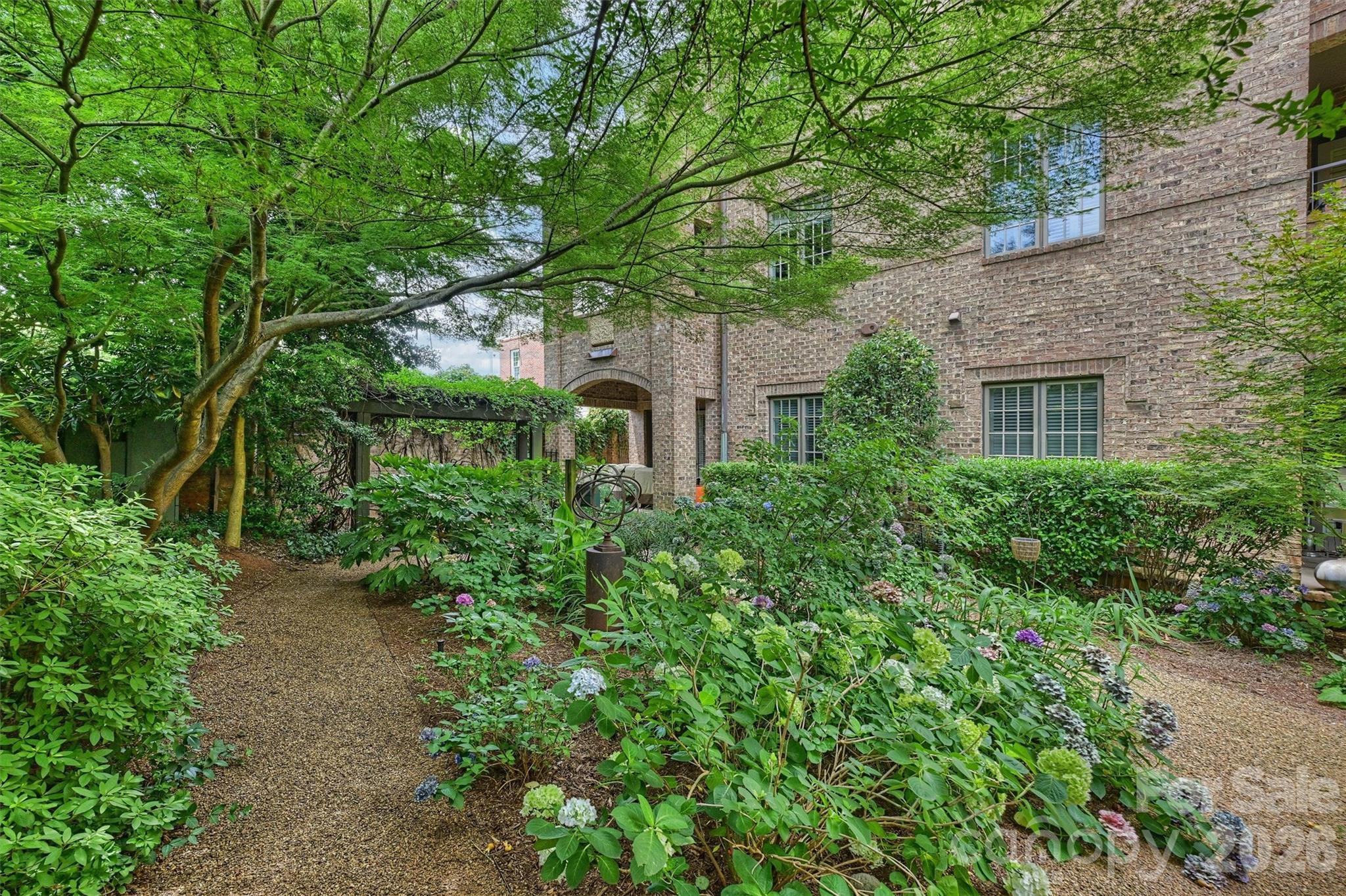 Myers Park - Residential