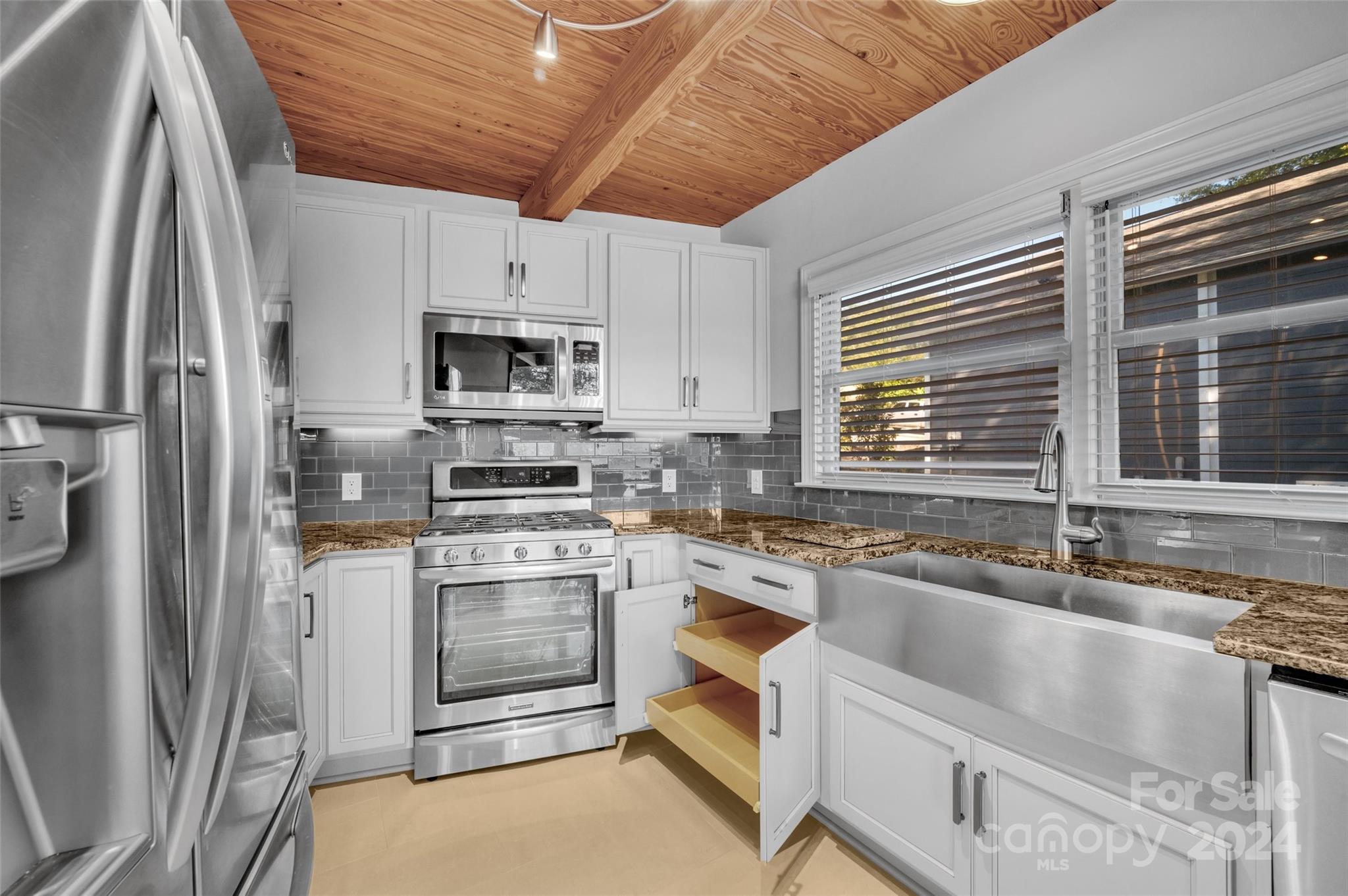 Tega Cay - Residential