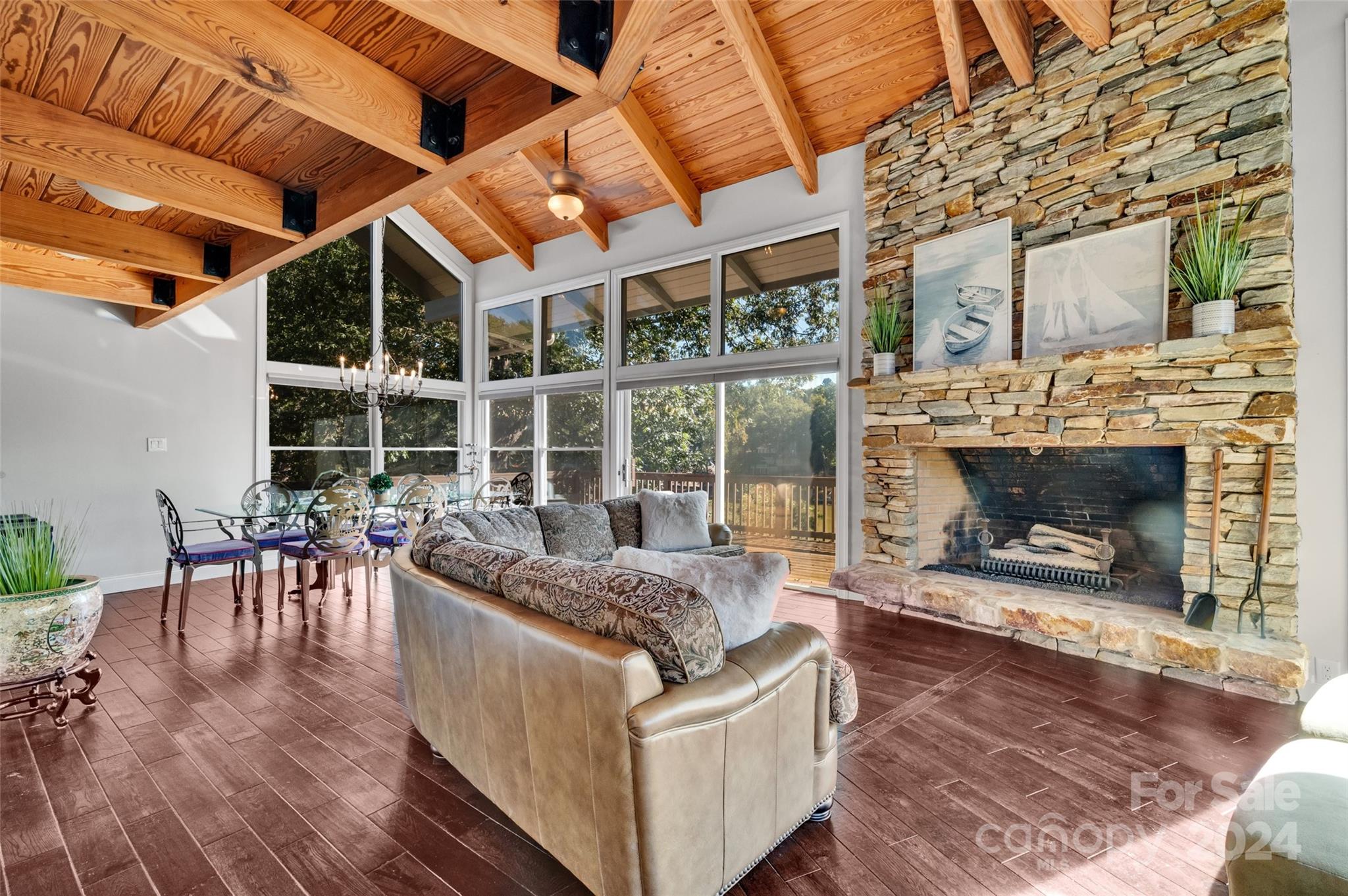 Tega Cay - Residential
