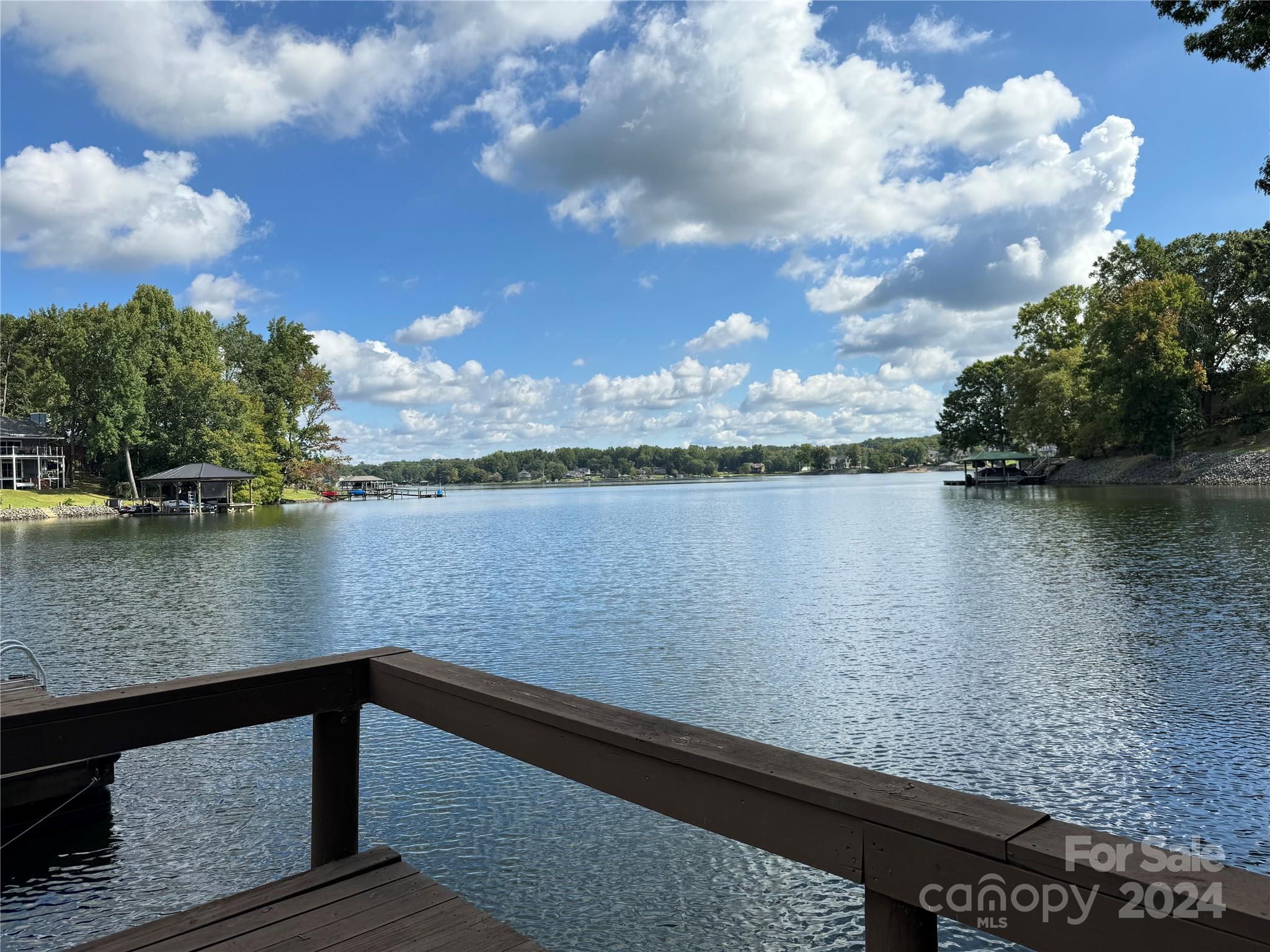 Tega Cay - Residential
