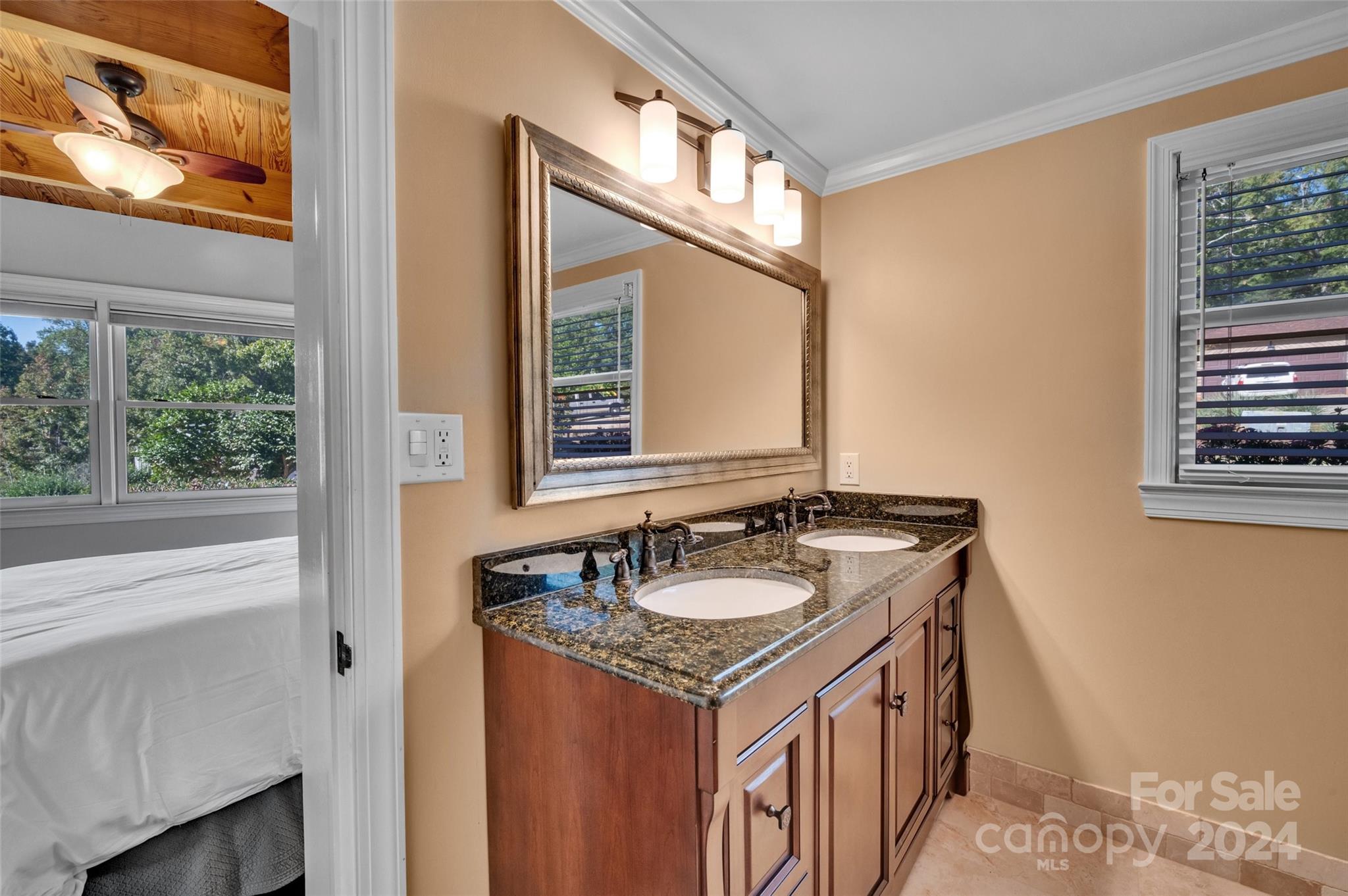 Tega Cay - Residential