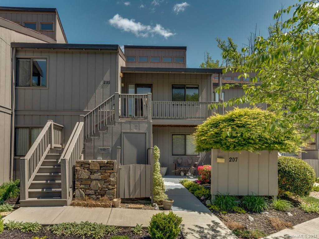 Lakemoor Village - Residential