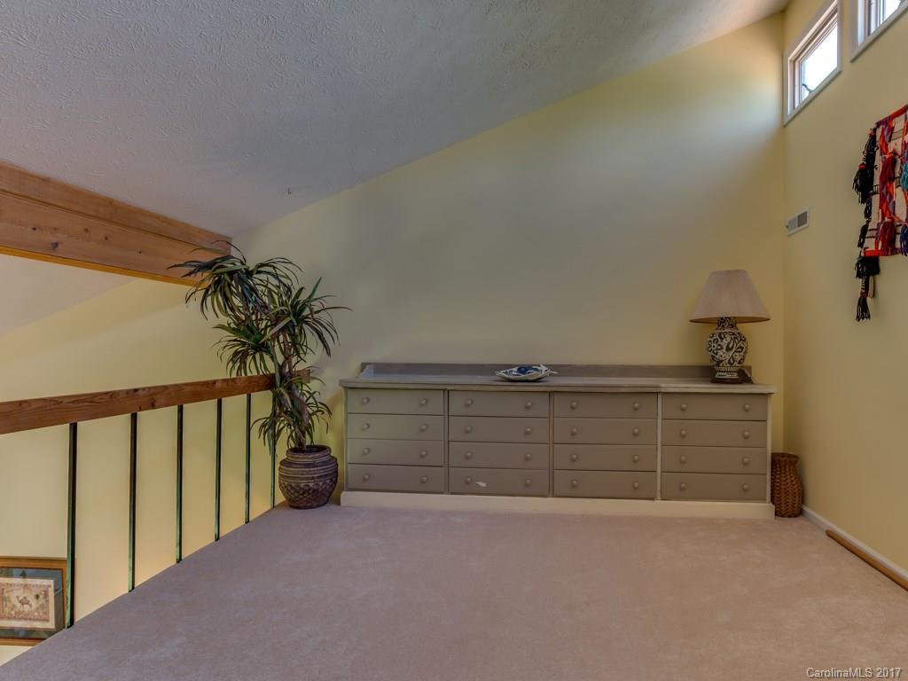 Lakemoor Village - Residential