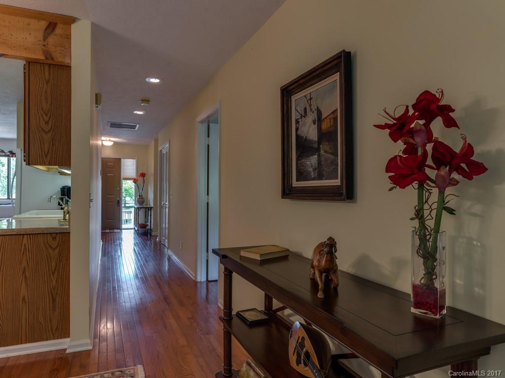 Lakemoor Village - Residential
