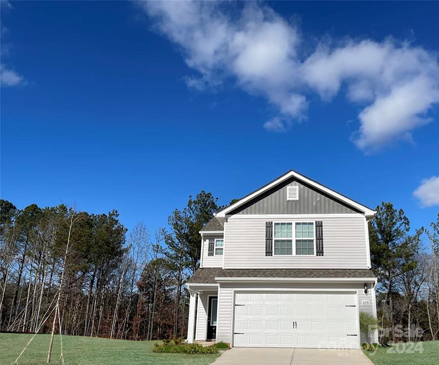 Welcome to 659 Lamorak Pl, Richburg, SC 29729! Just minutes from I -77! Step inside to an open floor plan that seamlessly connects living spaces, ideal for relaxation and entertaining. Upstairs, discover three spacious bedrooms with ample closets and two well-appointed bathrooms. The primary suite features a vaulted ceiling, private bath, and walk-in closet. Enjoy community amenities like a neighborhood park and dog park. Don't miss out!