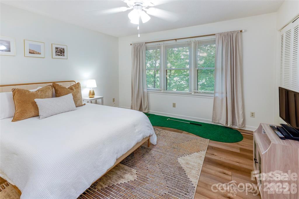 Rumbling Bald on Lake Lure - Residential
