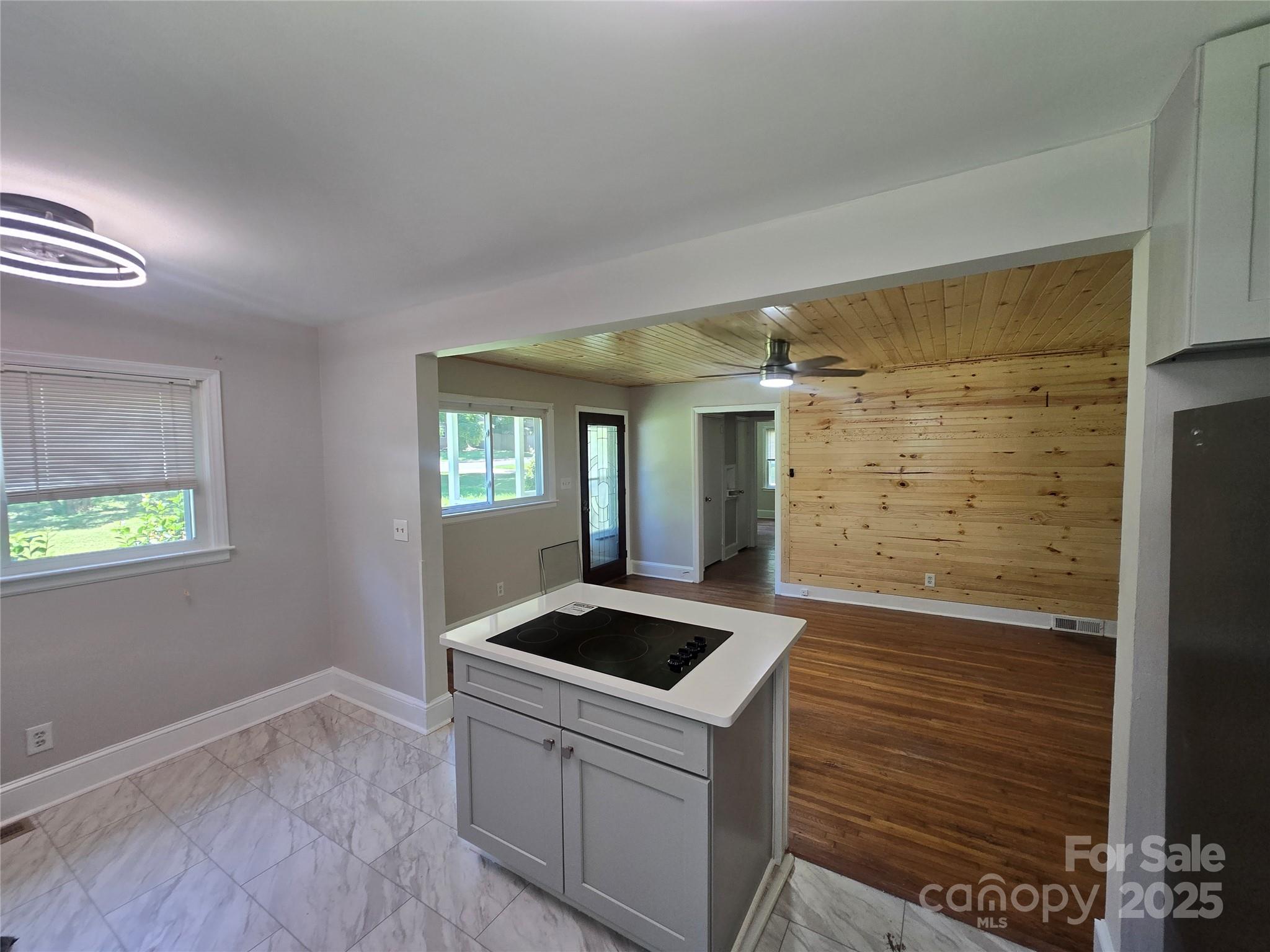 Country Club - Residential