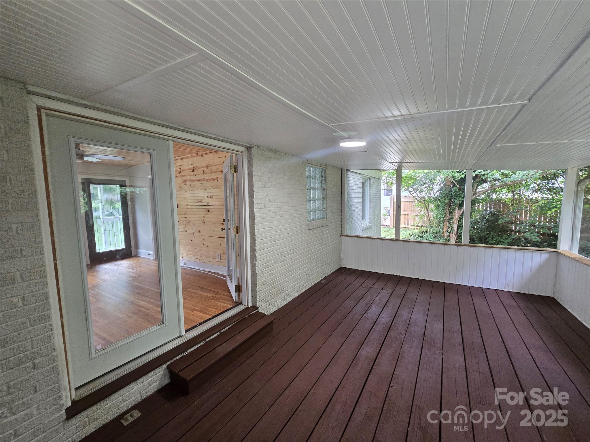 Country Club - Residential