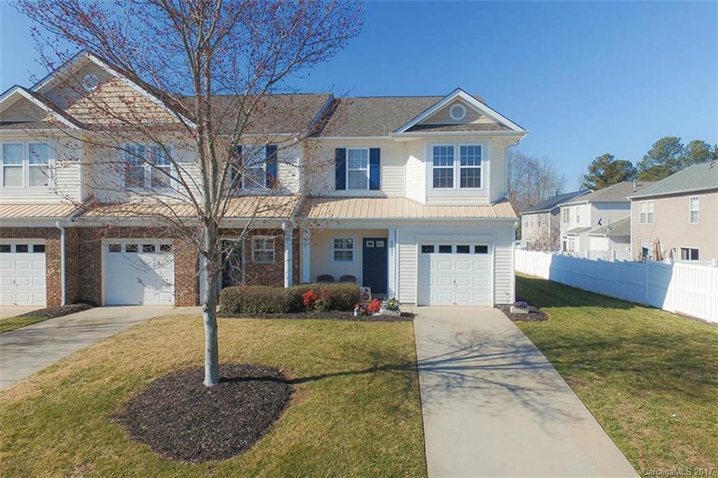 This Townhouse located in Indian Land is settled in the quiet Arlington Subdivsion located minutes away from Ballantyne and 485. This 2 story 2.5 bath Townhouse has two master bedrooms, vaulted ceilings in both bedrooms and though it's close to all Ballantyne has to offer it is still secluded in a peaceful and serene neighborhood that has a club house, fitness center, and large pool for relaxing, fitness, or entertaining friends and family.