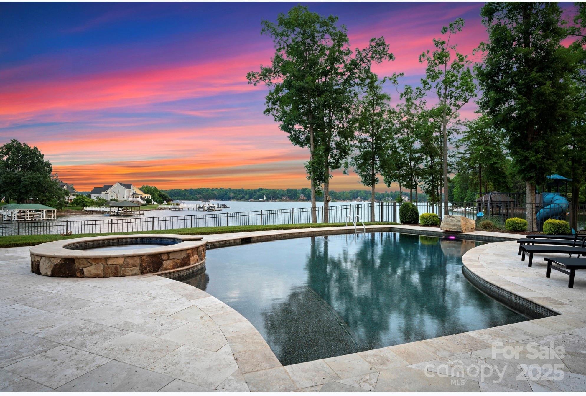Lakepointe South - Residential
