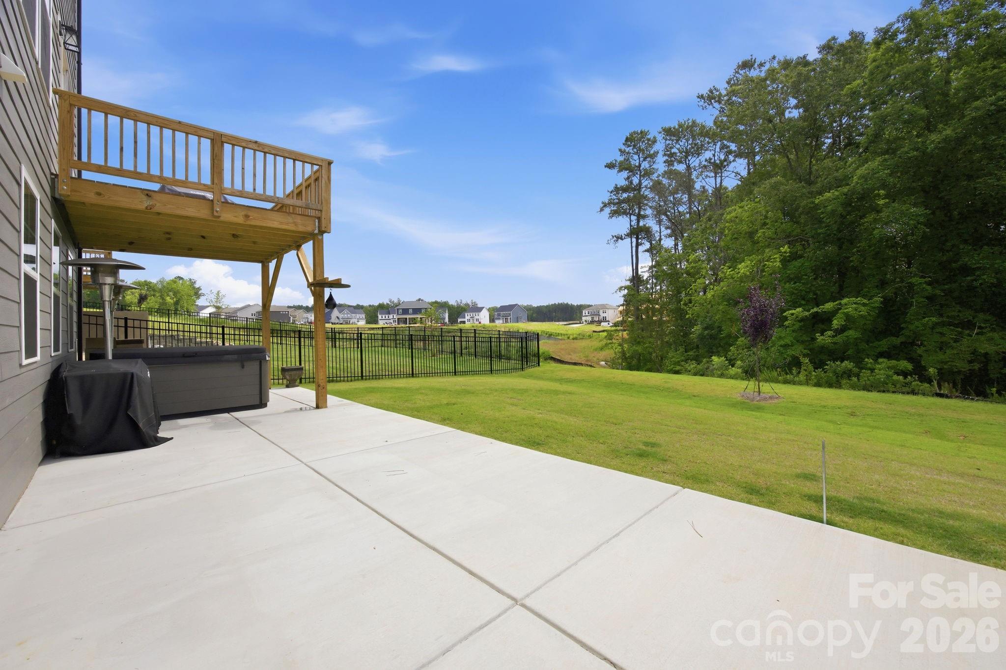 Lakeside Glen - Residential