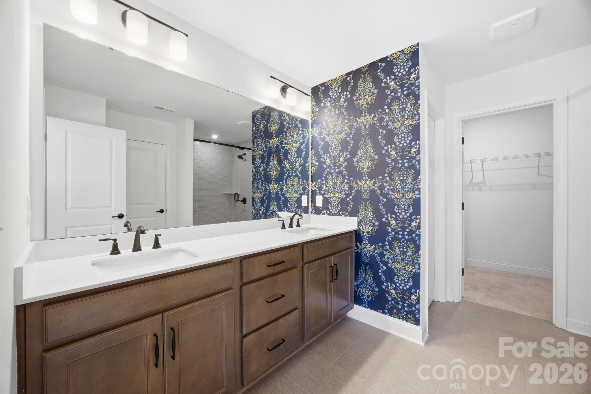 Lakeside Glen - Residential