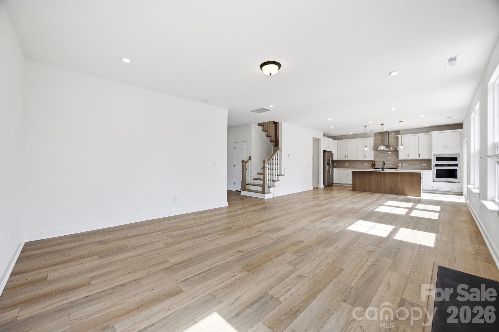 Lakeside Glen - Residential