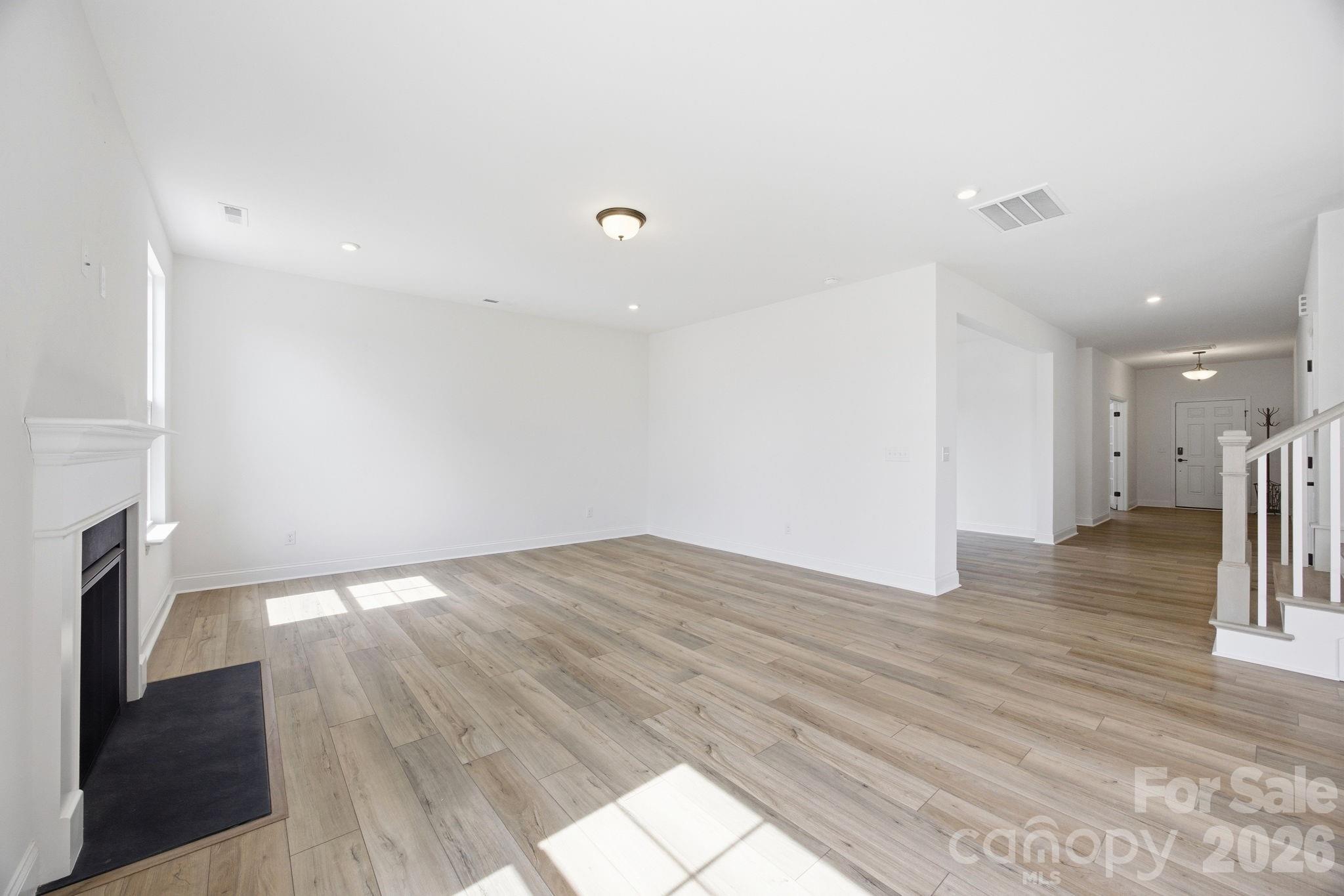 Lakeside Glen - Residential