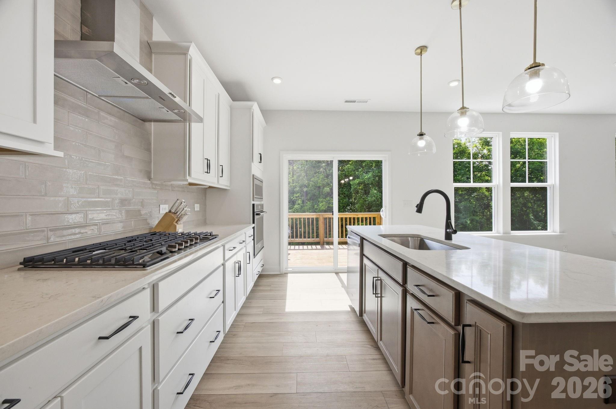 Lakeside Glen - Residential