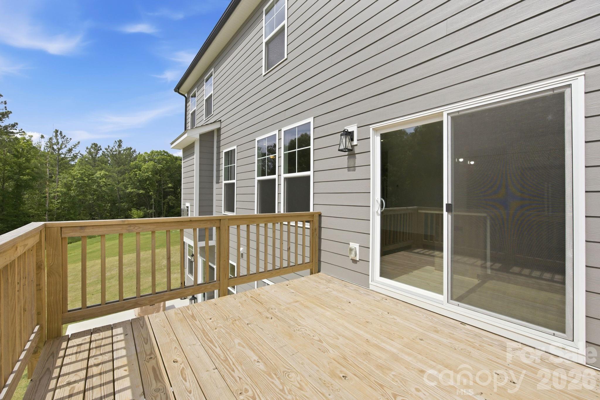 Lakeside Glen - Residential