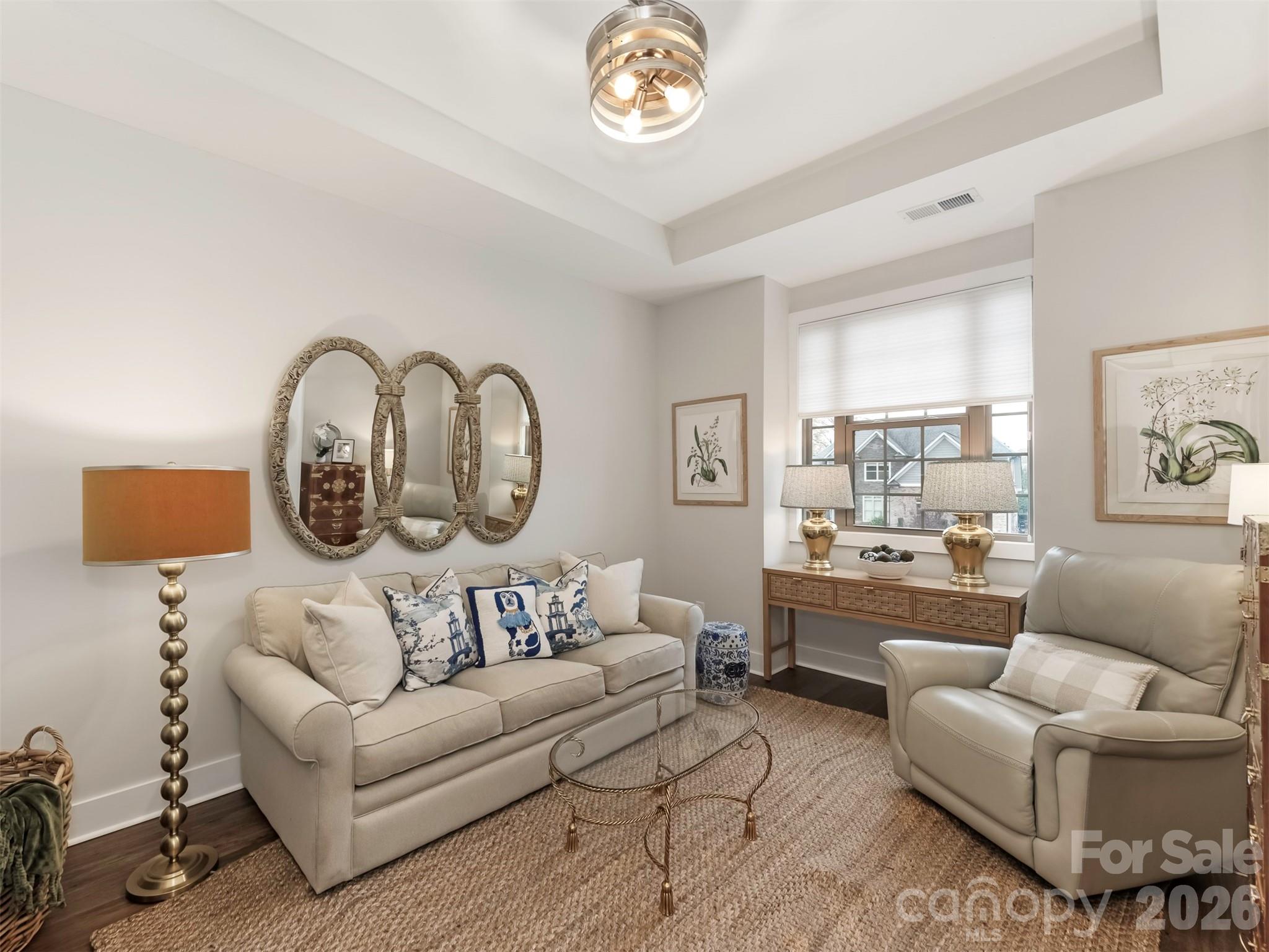 Lakepoint - Residential