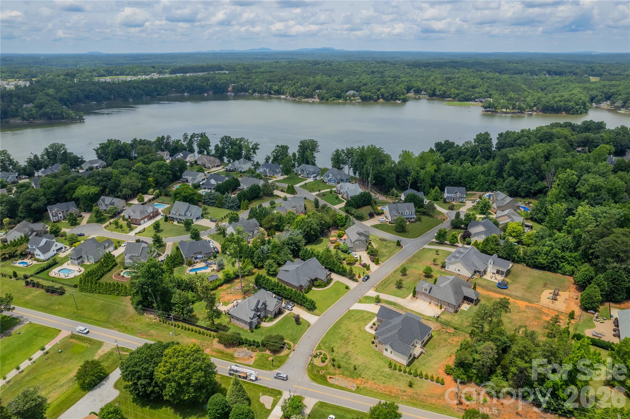 Lakepoint - Residential