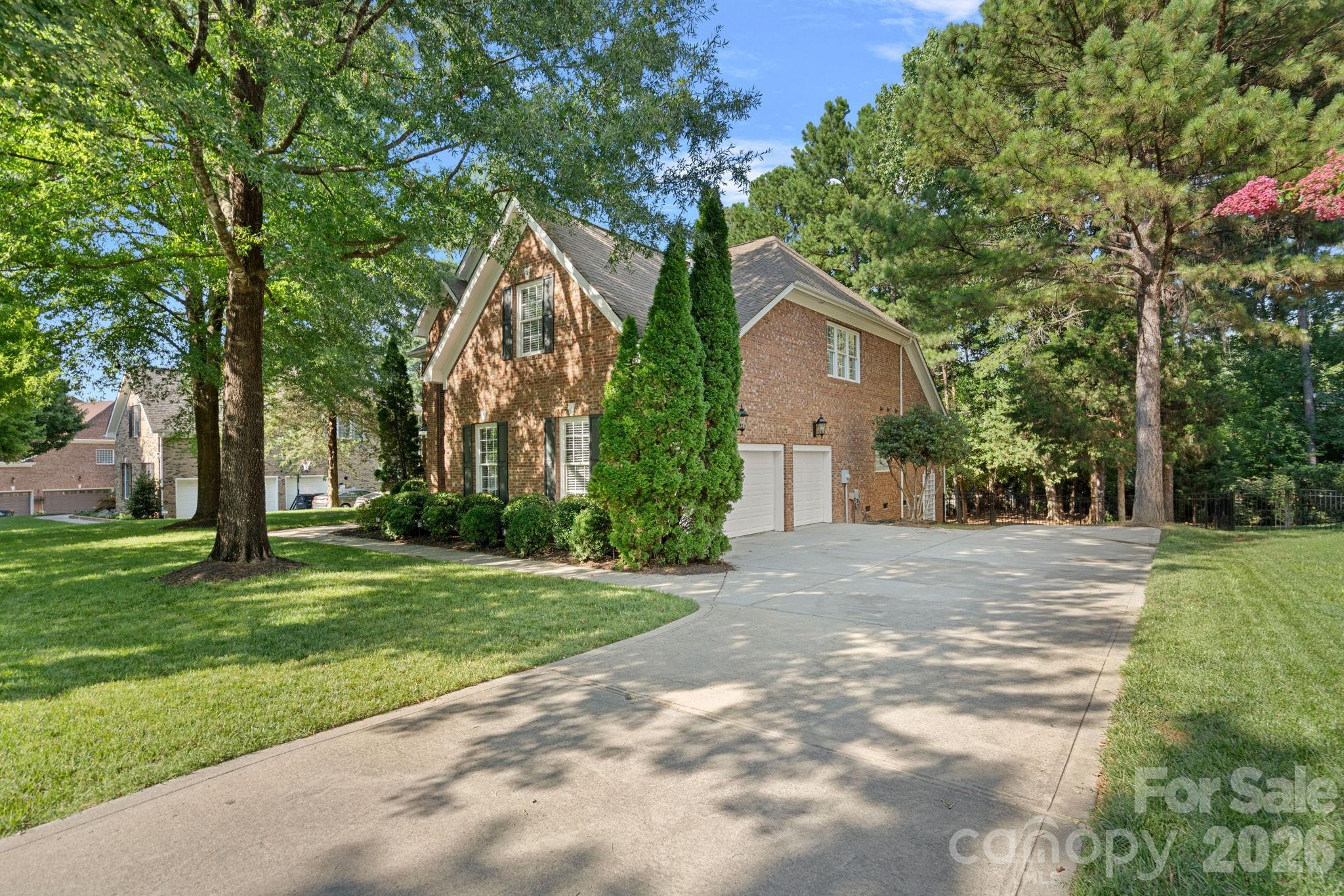 Lake Shore - Residential