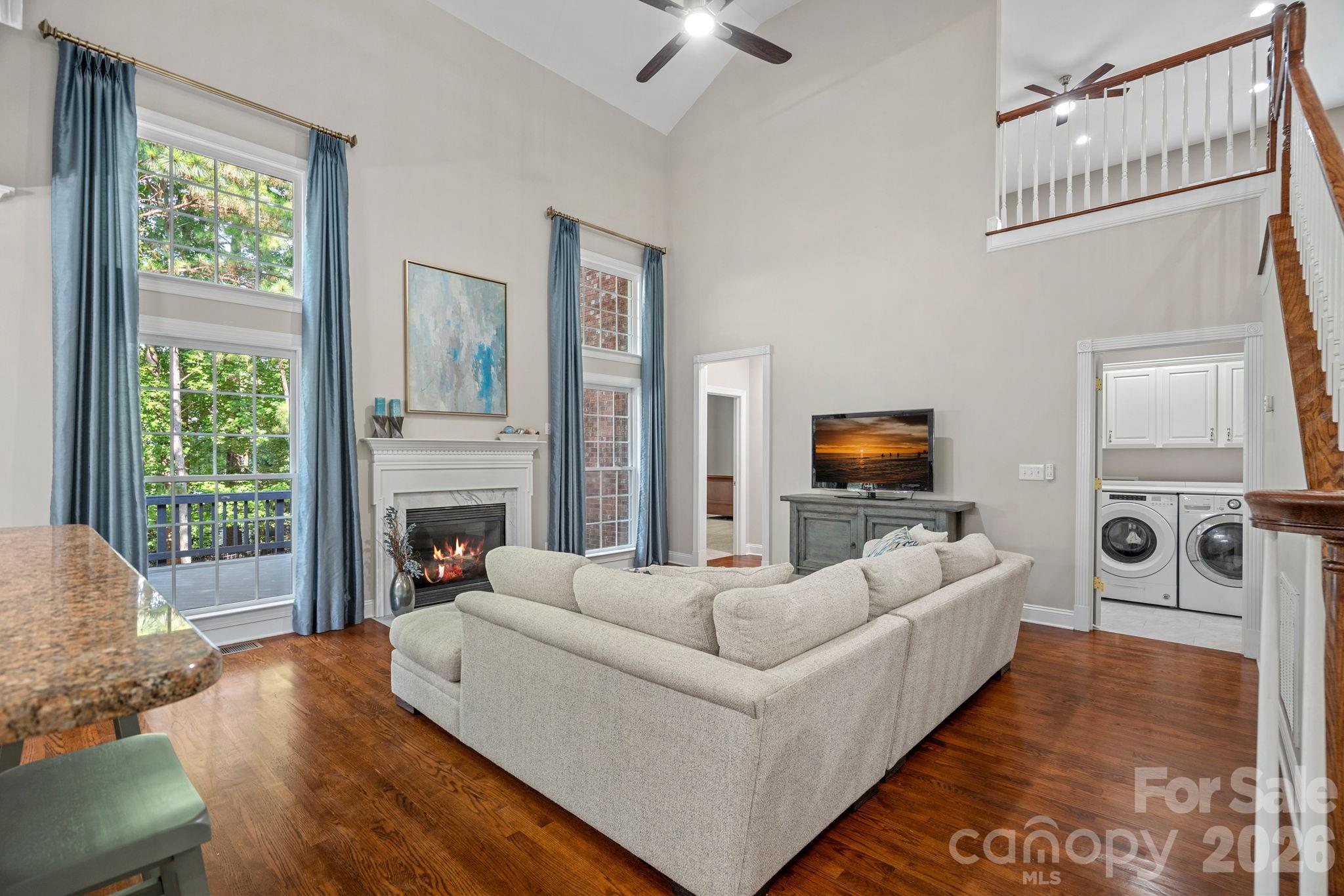 Lake Shore - Residential