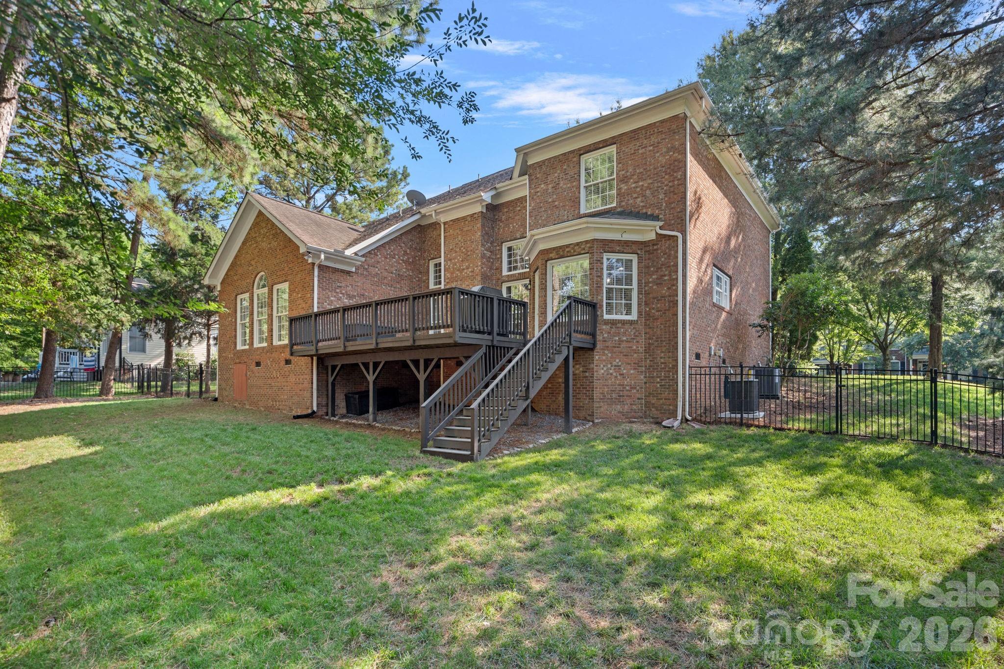 Lake Shore - Residential