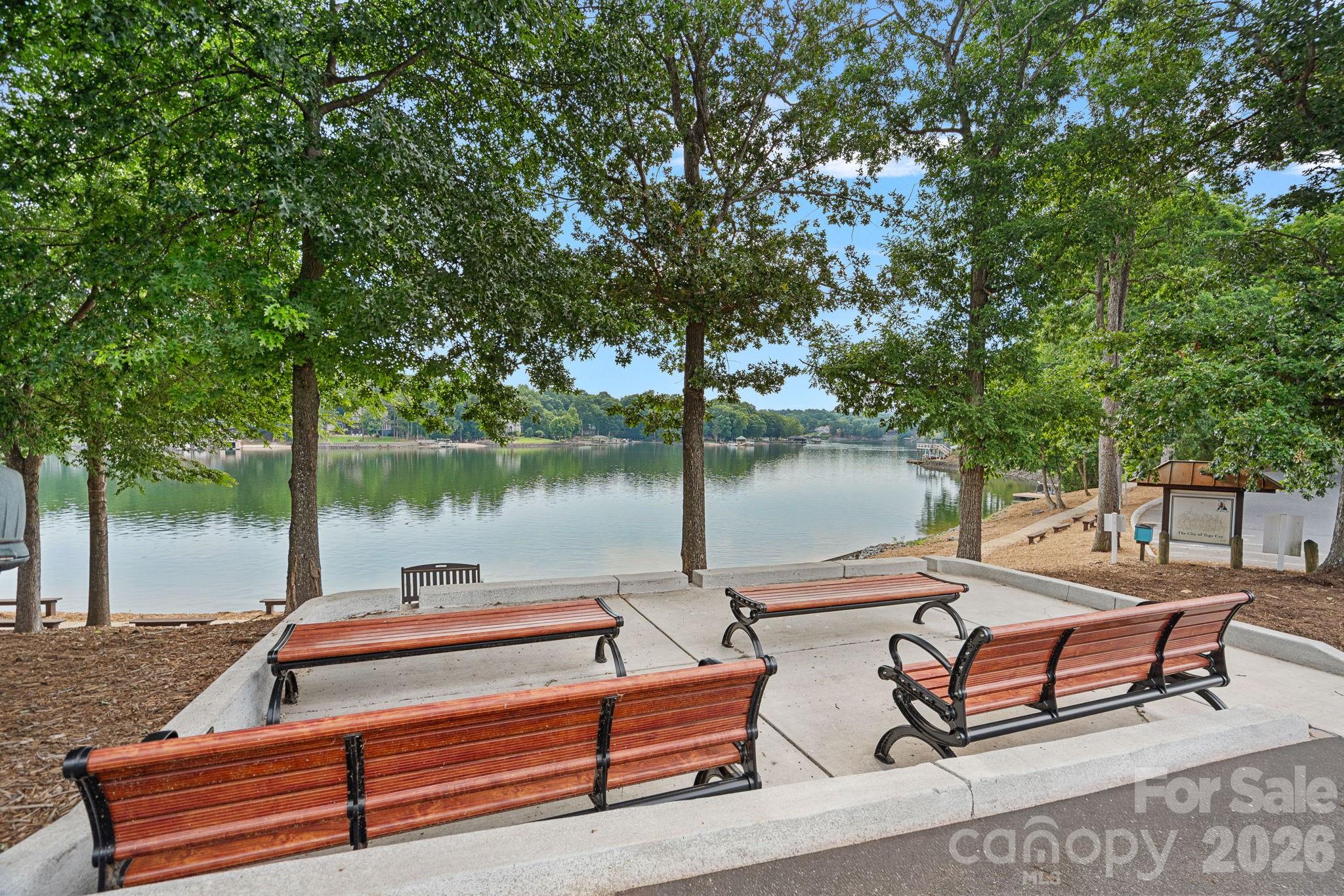 Lake Shore - Residential