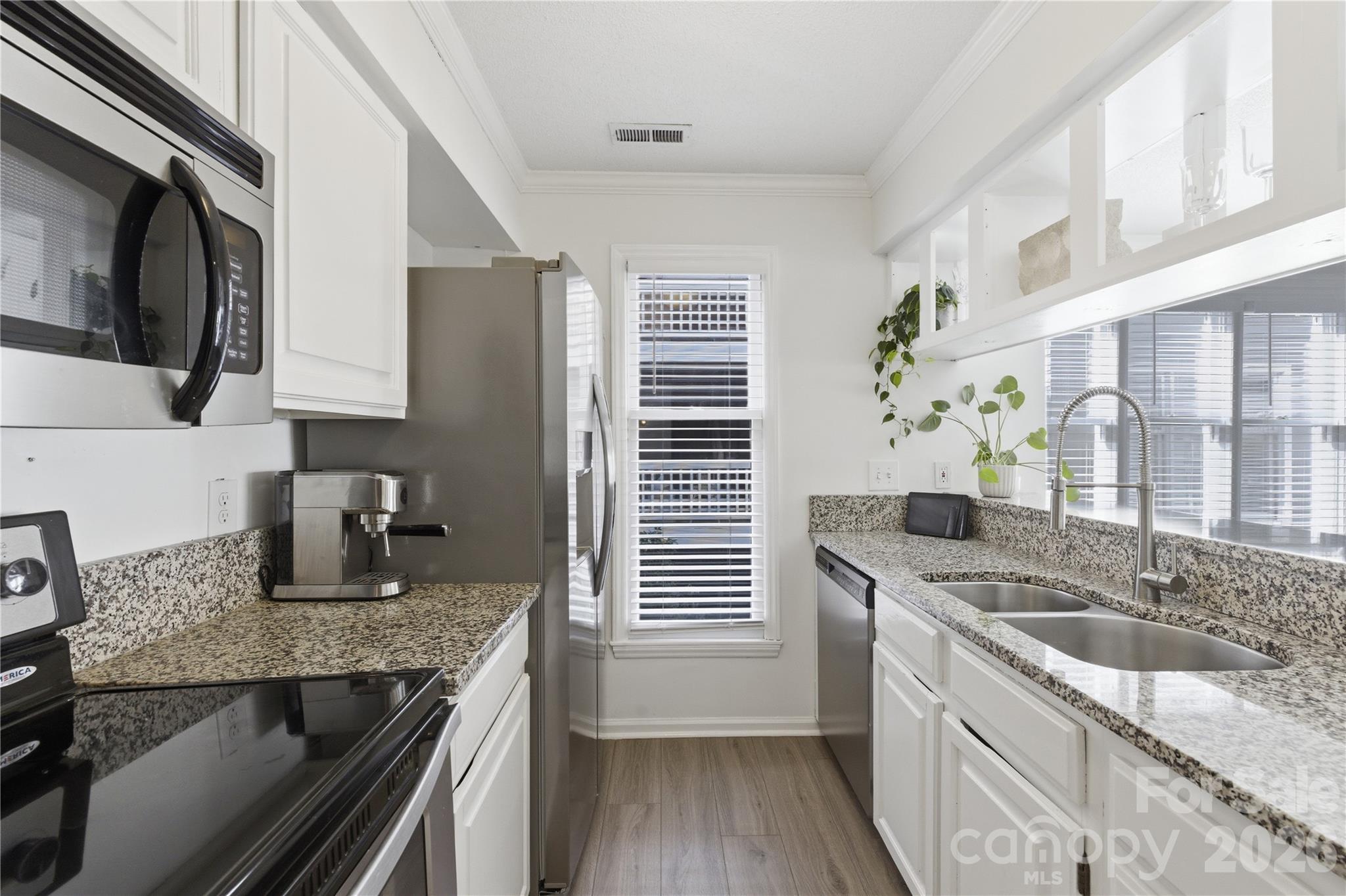 Queens Station - Residential