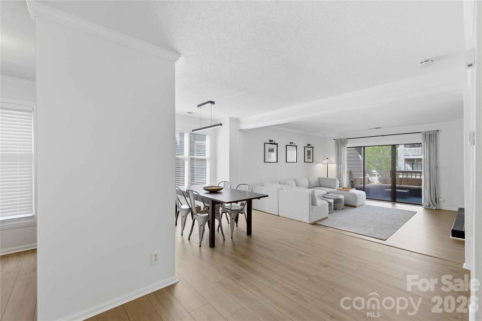 Queens Station - Residential