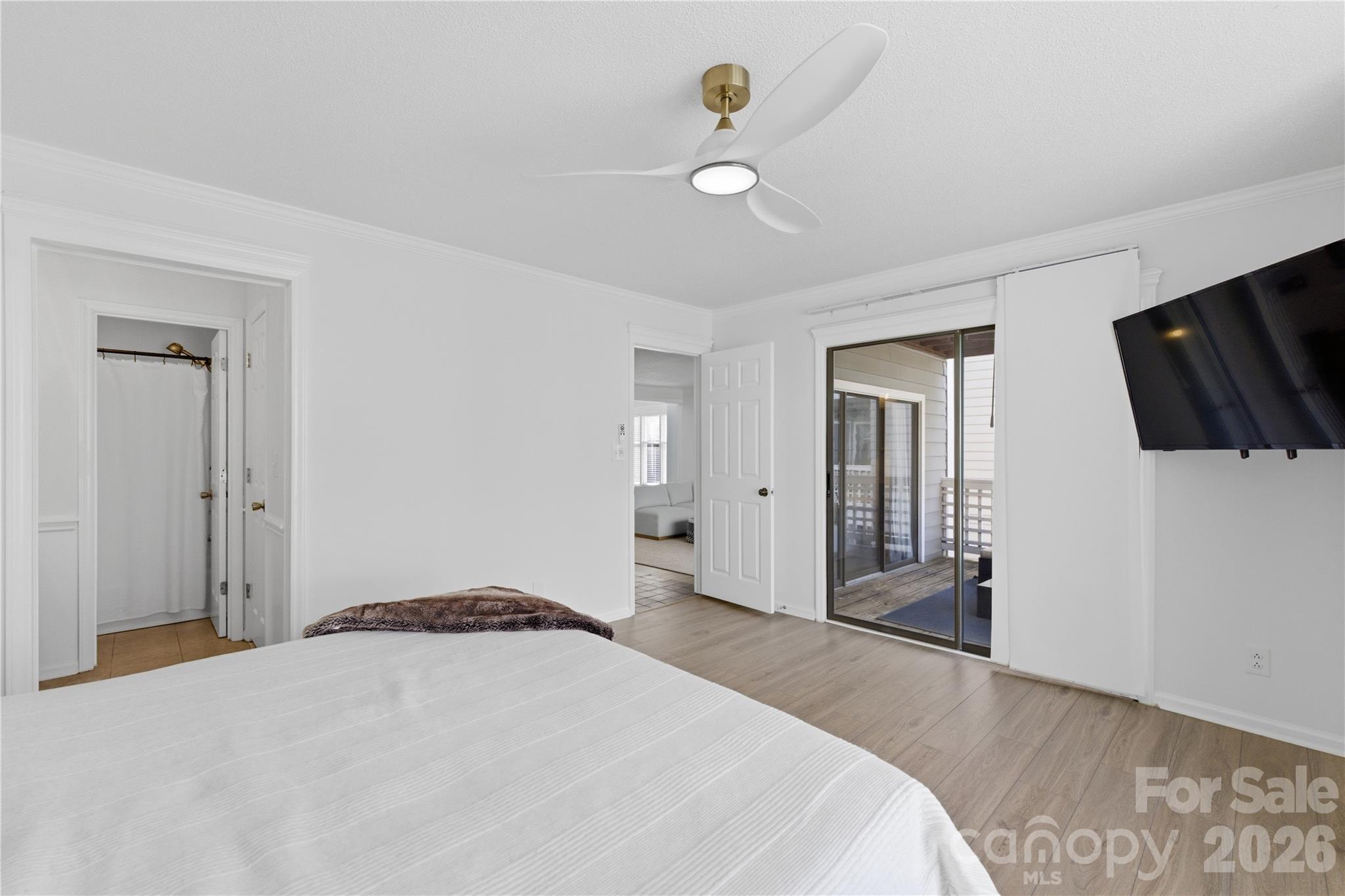 Queens Station - Residential