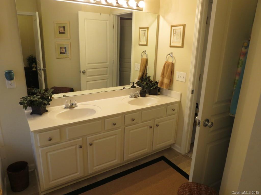 Ridge Pointe - Residential
