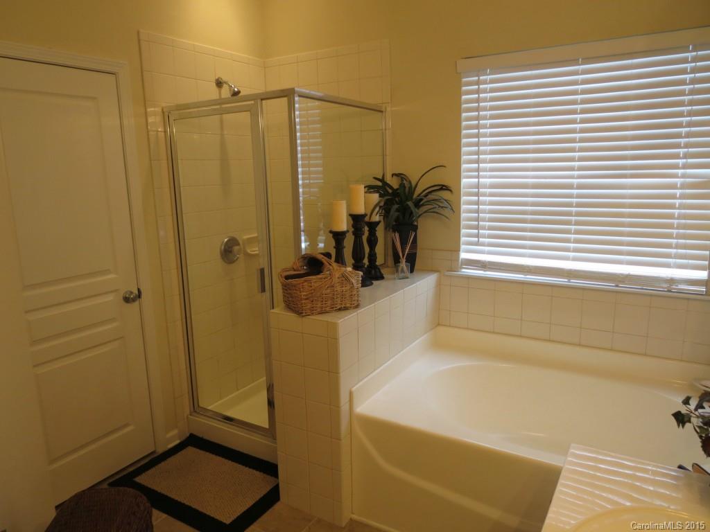 Ridge Pointe - Residential