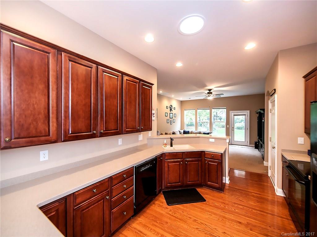 Macaulay - Residential Lease