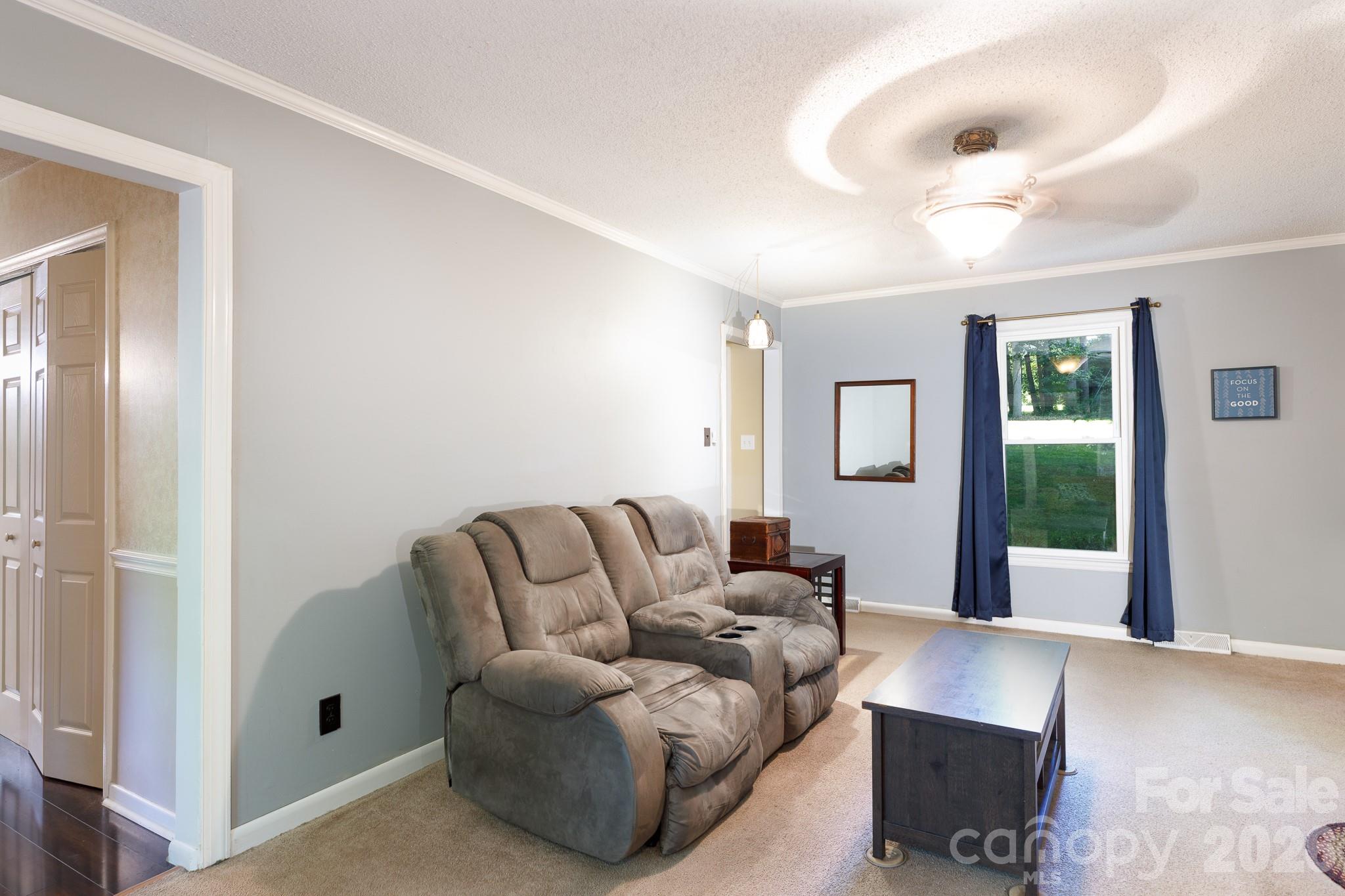 Twin Lakes - Residential