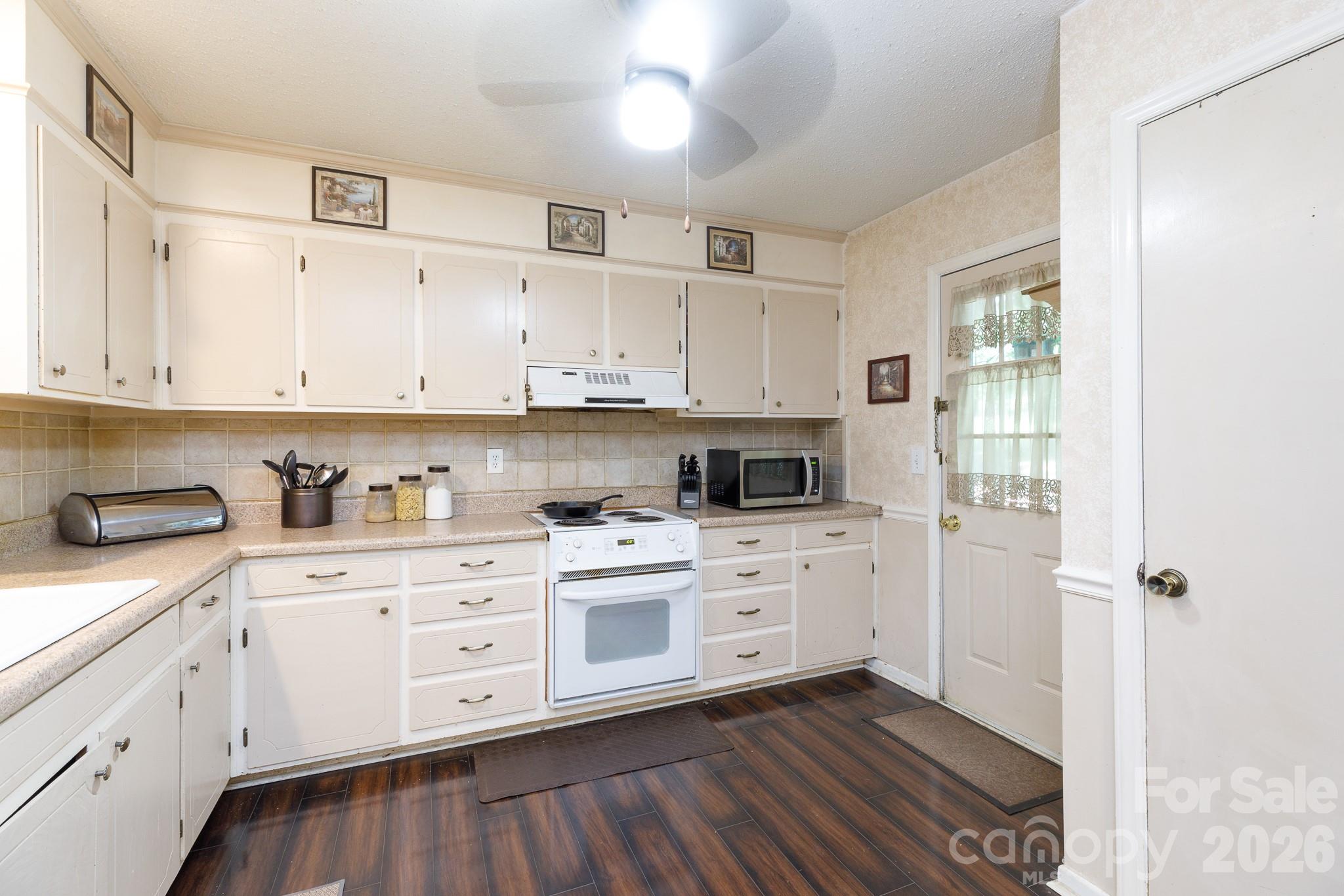 Twin Lakes - Residential