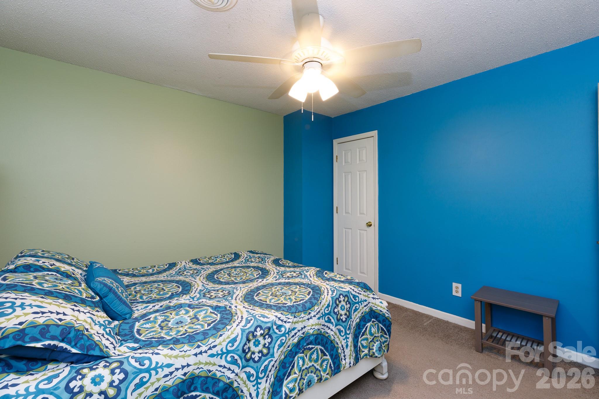 Twin Lakes - Residential