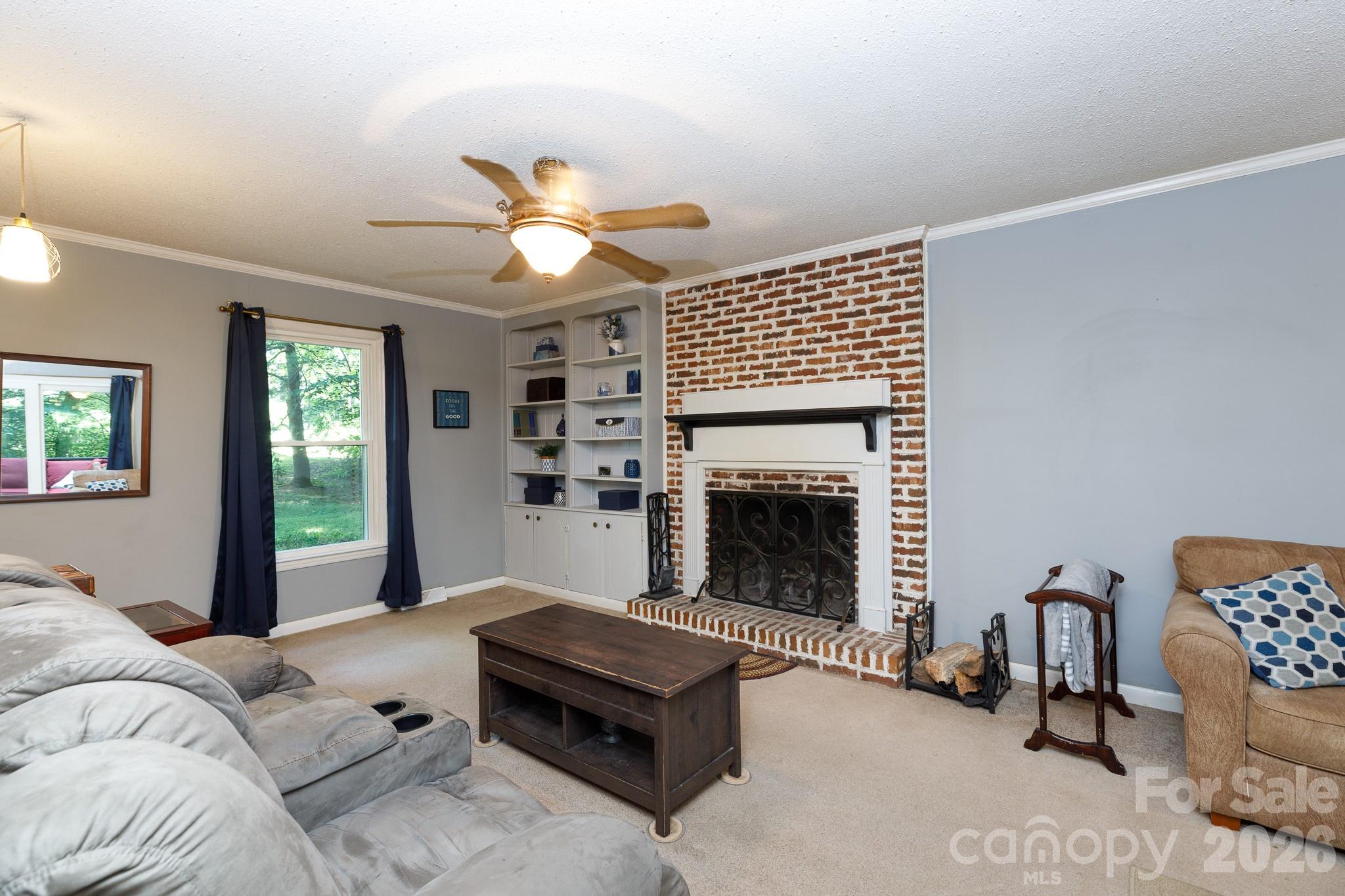 Twin Lakes - Residential