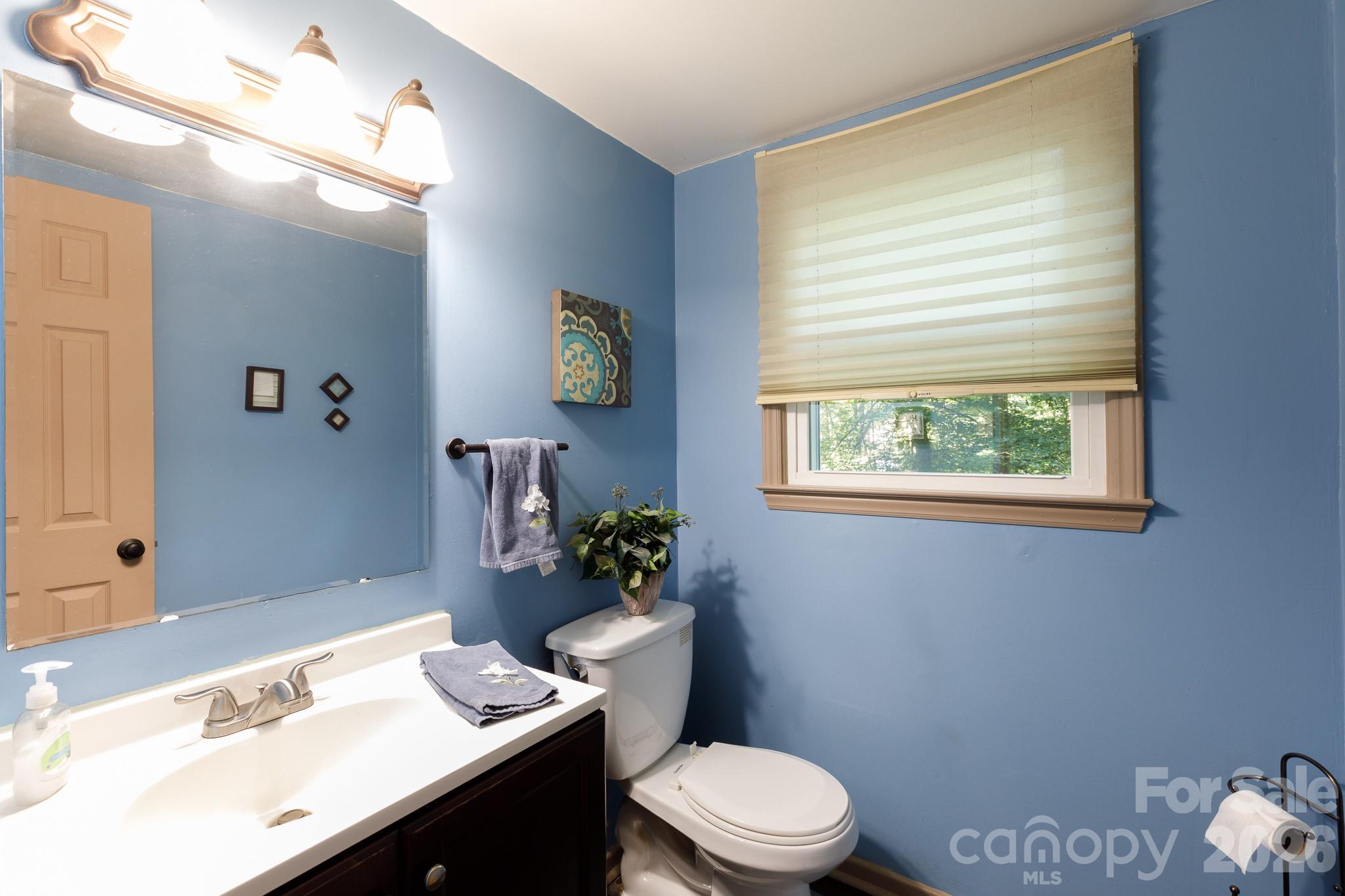Twin Lakes - Residential