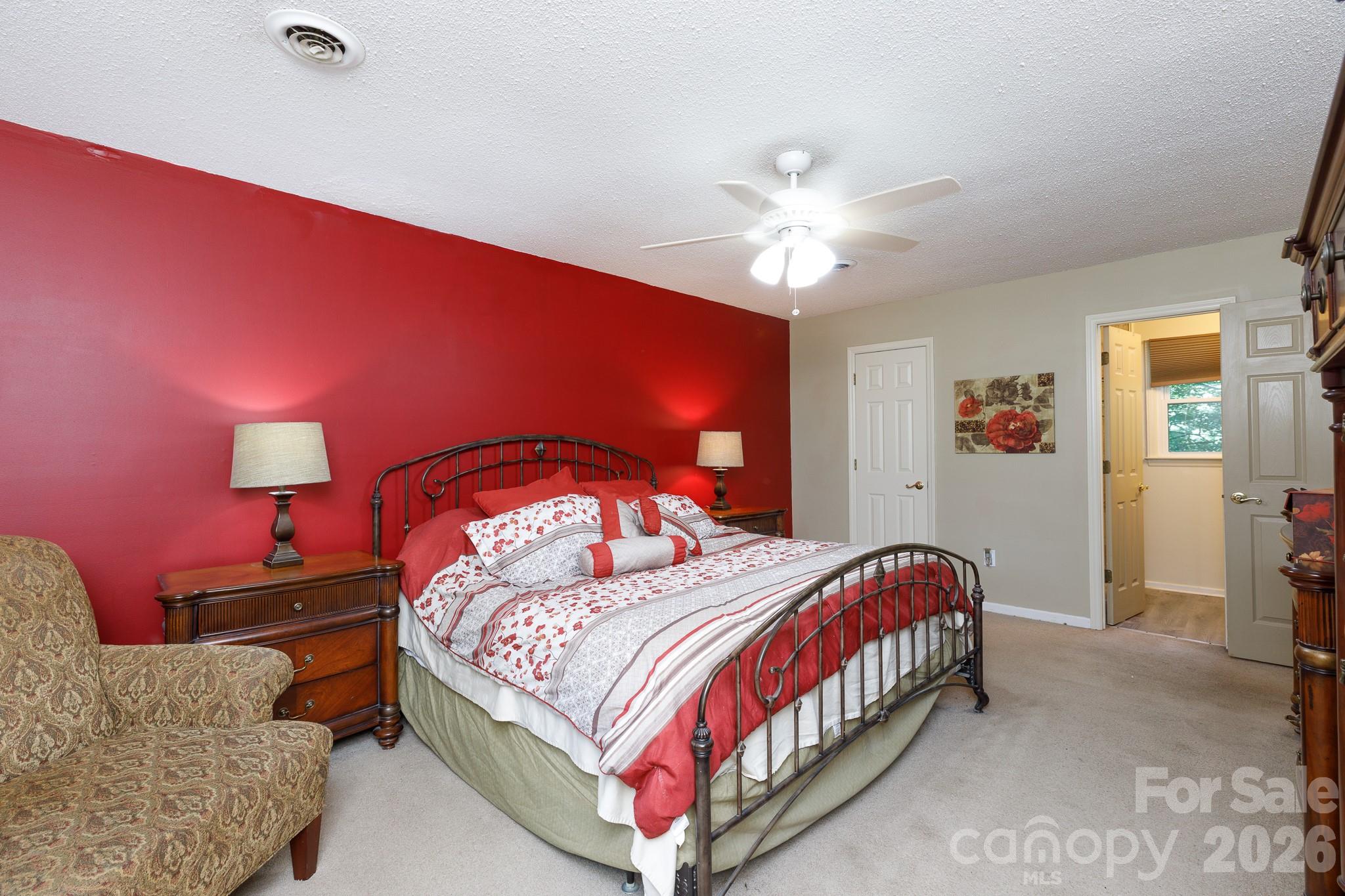 Twin Lakes - Residential