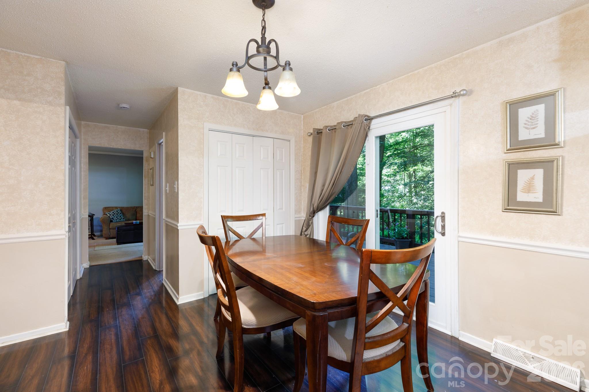Twin Lakes - Residential