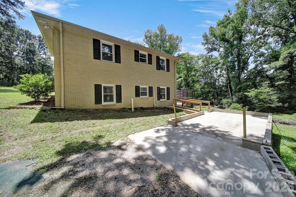 Meadow Lakes - Residential