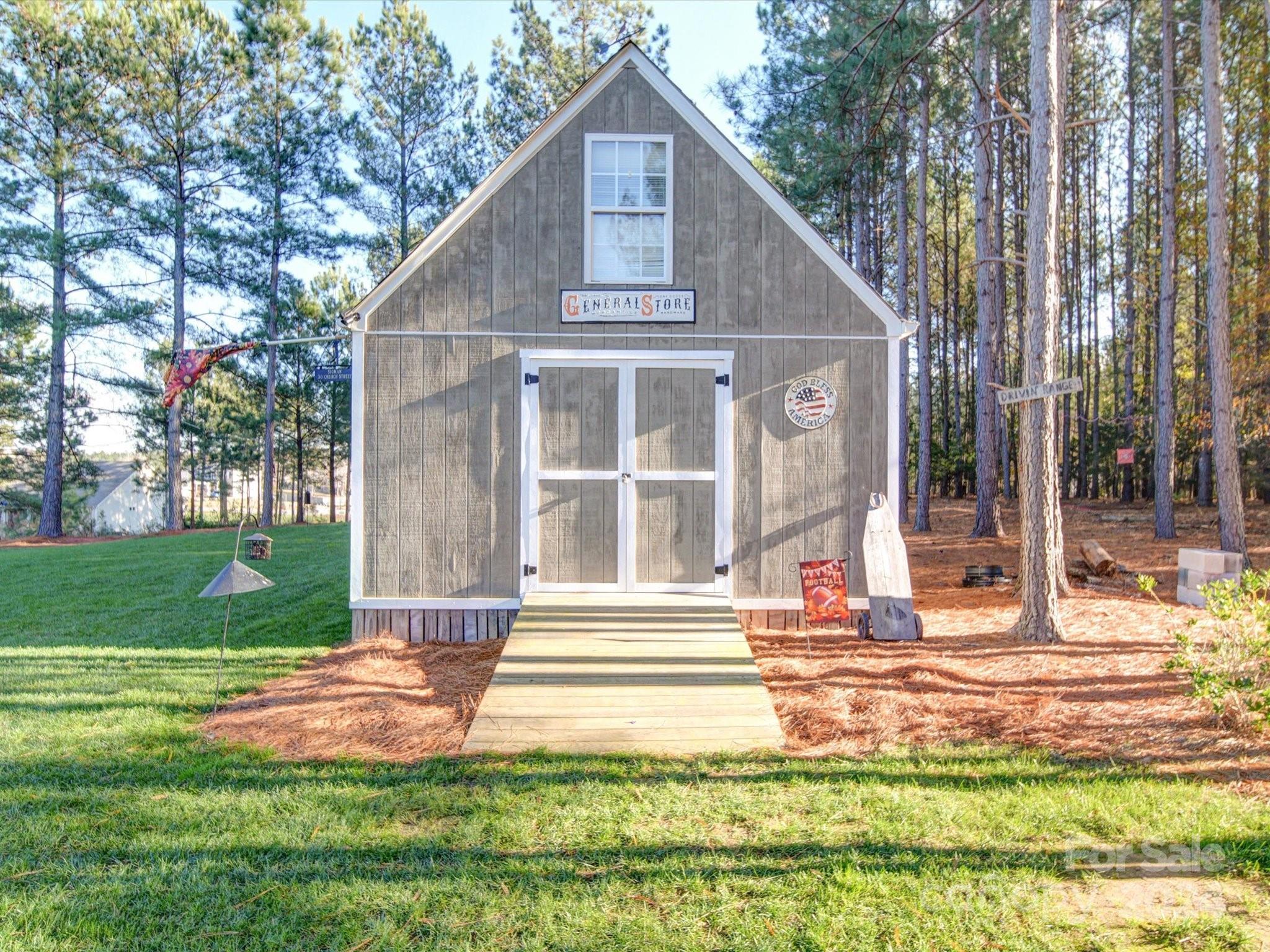 Lauren Pines - Residential