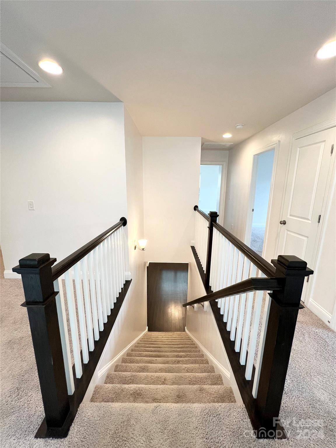 Oakland Pointe - Residential Lease